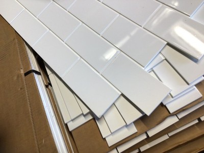 SIX3TILE Backsplash Tile Subway AP03-01-SS-01-5 Gloss White Box 5 Panels 19 X 47