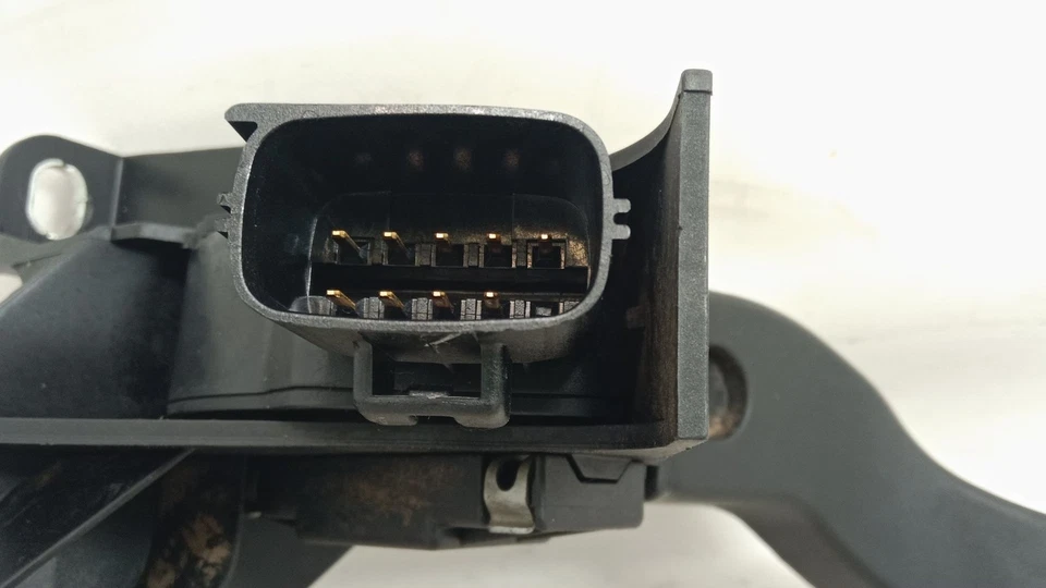 2S719F836DA PEDAL ACELERADOR / 2411883 PARA FORD MONDEO III SEDAN B4Y 2.0 16V - Imagen 3 de 4