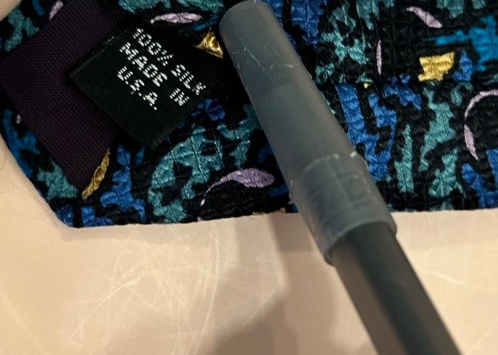 Nueva corbata Pierre Balmain diseño artístico azul 100 % seda usada en excelente estado ee. uu. Foto 4 de 4