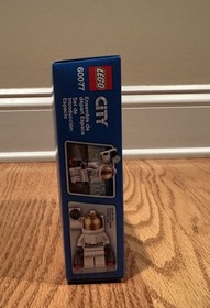 LEGO City Space Starter Set 60077 New In Sealed Box - Retired