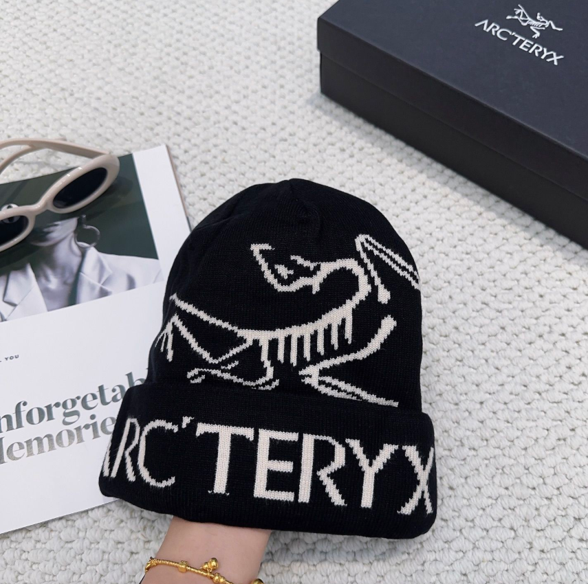 Arc'teryx Bird Word Toque Black Void Wool Beanie Hat Unisex Warm