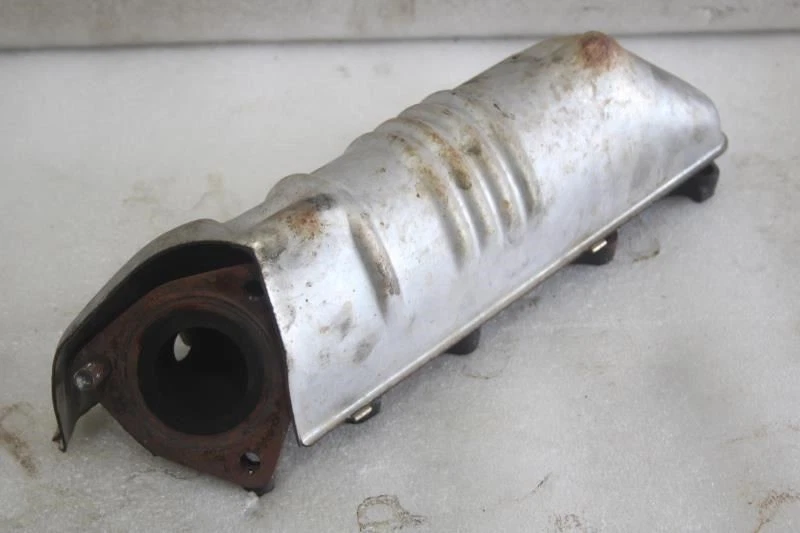 2002 ACURA RL ПРАВАЯ ПАССАЖИРСКАЯ СТОРОНА ДВИГАТЕЛЯ ВЫПУСКНОЙ КОЛЛЕКТОР + ТЕПЛОЗАЩИТНЫЙ ЭКРАН - Изображение 2 из 4