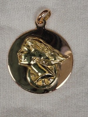 18K Lady Fortuna Goddess of Luck and Chance Pendant, 5.1 grams