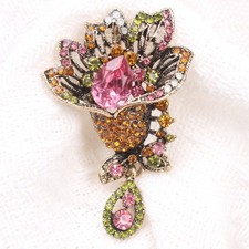 Luxury Lotus Brooch: Rhinestone Clothing Accessory Pin, Retro Gift