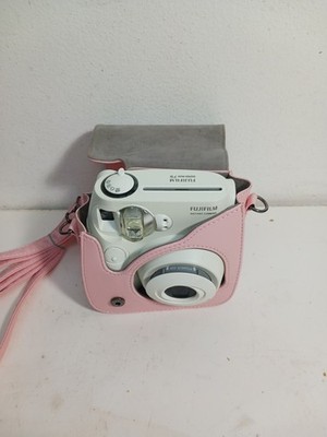 Fuji Instax 7s White/Pink Case Camera Tested