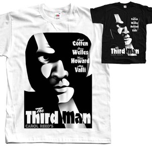 camiseta blanca y negra