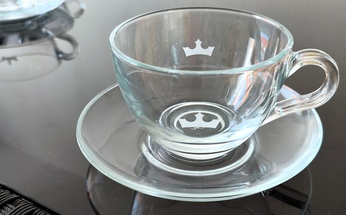 Jacobs Krönung - Kaffee-Set - mit Logo - bestehend aus Tasse und Untertasse