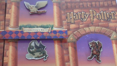Harry Potter Arthur Price Collectors Enamelled Metal Pin Badge-14 badges+2blanks - Picture 5 of 10