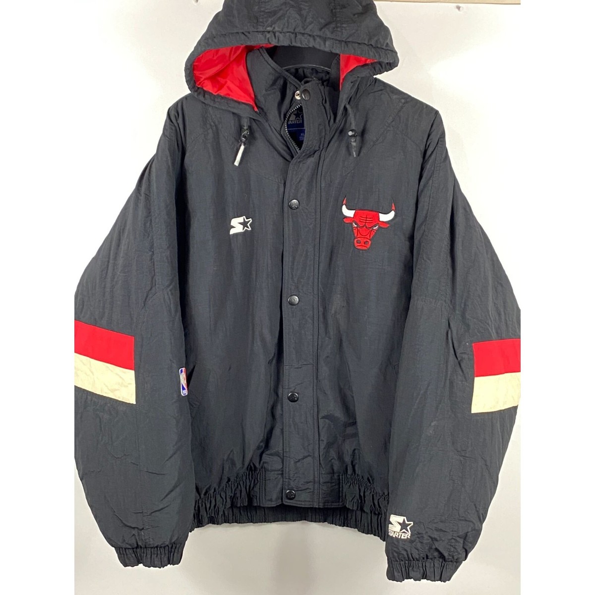 Vintage Starter NBA Chicago Bulls Nylon Full Zip Hooded Puffer  