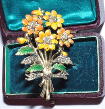 WONDERFUL VINTAGE SIGNED EXQUISITE DAISY FLOWER BROOCH