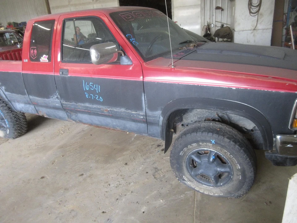 Used Windshield Wiper Motor fits: 1992 Dodge Dakota Grade A - Image 3 of 4