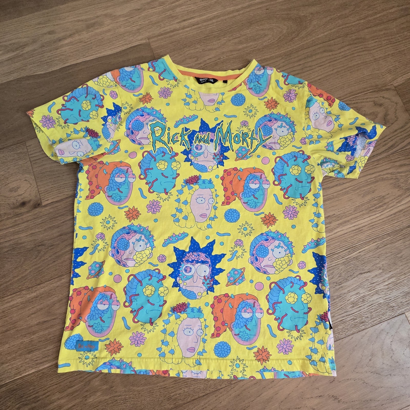 CROPP Rick and Morty All-Over Graphic Print Men's T-Shirt Yellow Crew XXL