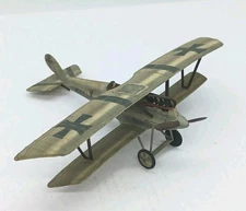 1:72 Scale Built Plastic Model Airplane WWI German Albatros Biplane