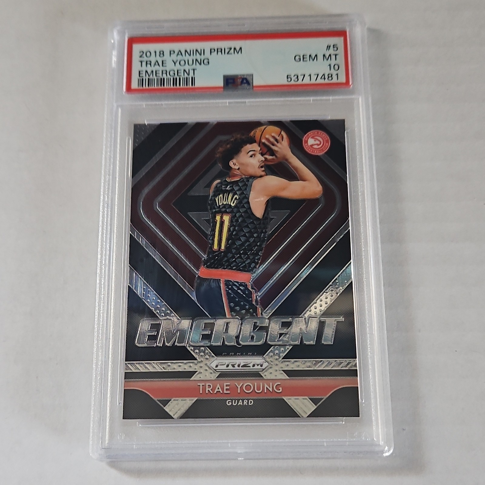 Panini 2018-19 Prizm Emergent Trae Young Rookie Insert #5 Atlanta Hawks PSA 10