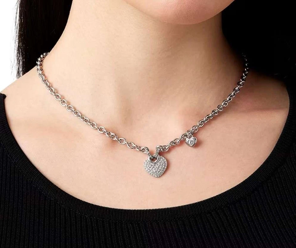 Collana donna Guess con cuori di zirconi bianchi in acciaio JUBN05212JW - Immagine 2 di 4