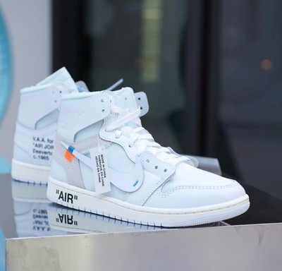 【10.5】V.A.A. Air Jordan 1 High Alaska s-l400.jpg
