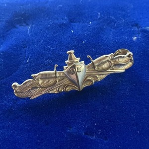 VINTAGE VIETNAM WAR ERA SURFACE WARFARE U.S. NAVY BADGE FULL SIZE 1/20 10K GF