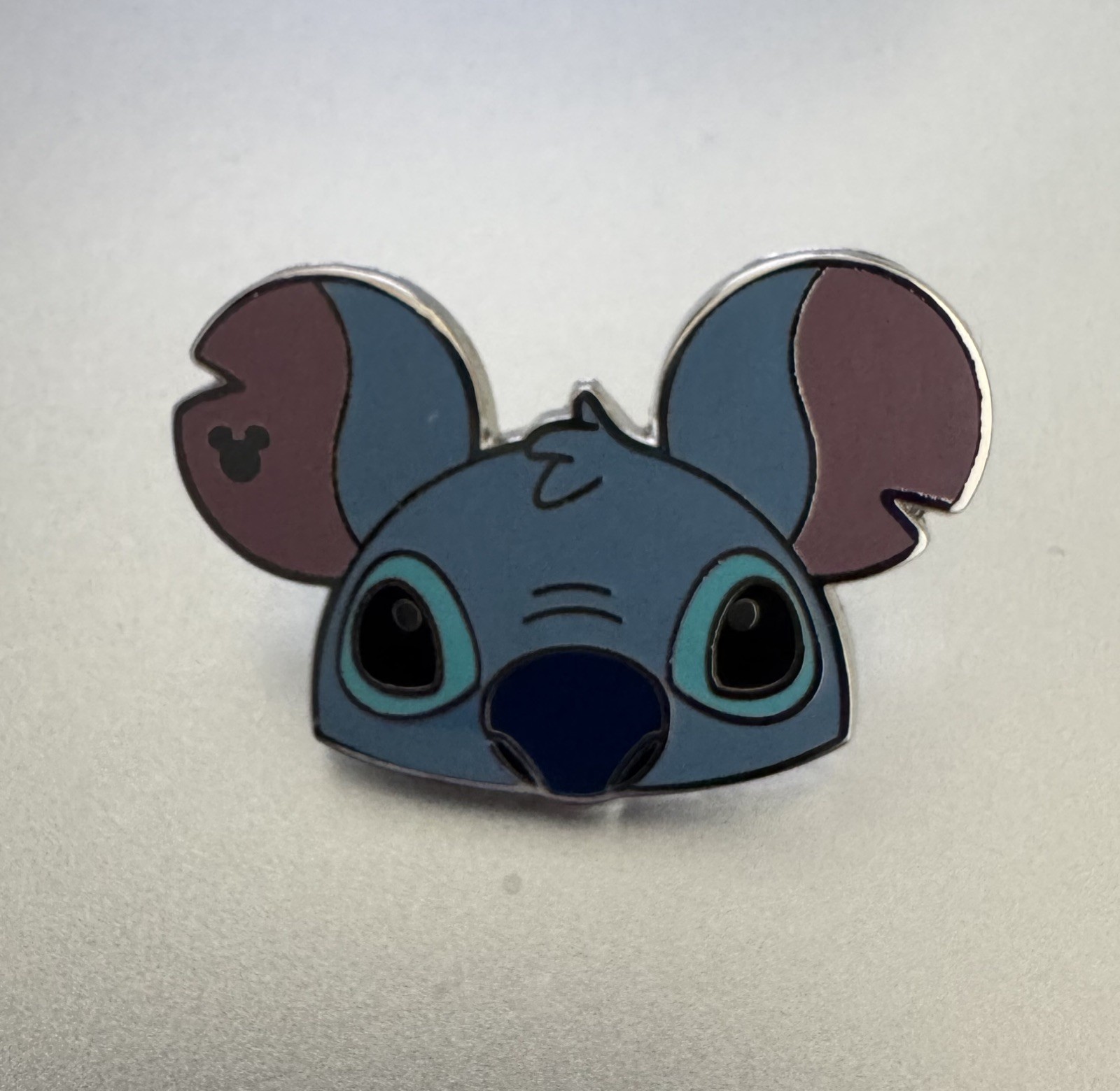Disney Hidden Mickey Lilio & Stitch Ear Hat Pin