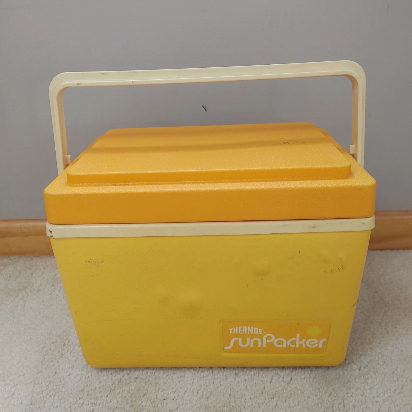 Thermos Sunpacker 11 Quart Cooler/VNTG Yellow Orange White #7713