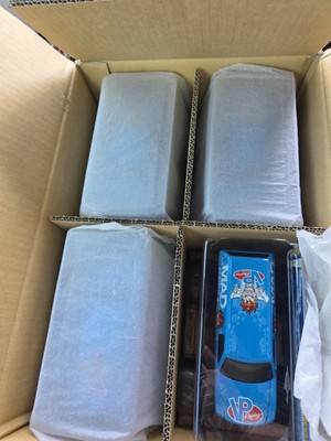 Hot Wheels Mad Scientist Monster Truck 1:24  Case Of 4 Trucks
