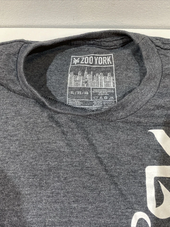 Zoo York Hombres XL Y2K Gráfico Spellout Patinador Manga Corta Cuello Redondo Camiseta Negra Foto 3 de 4