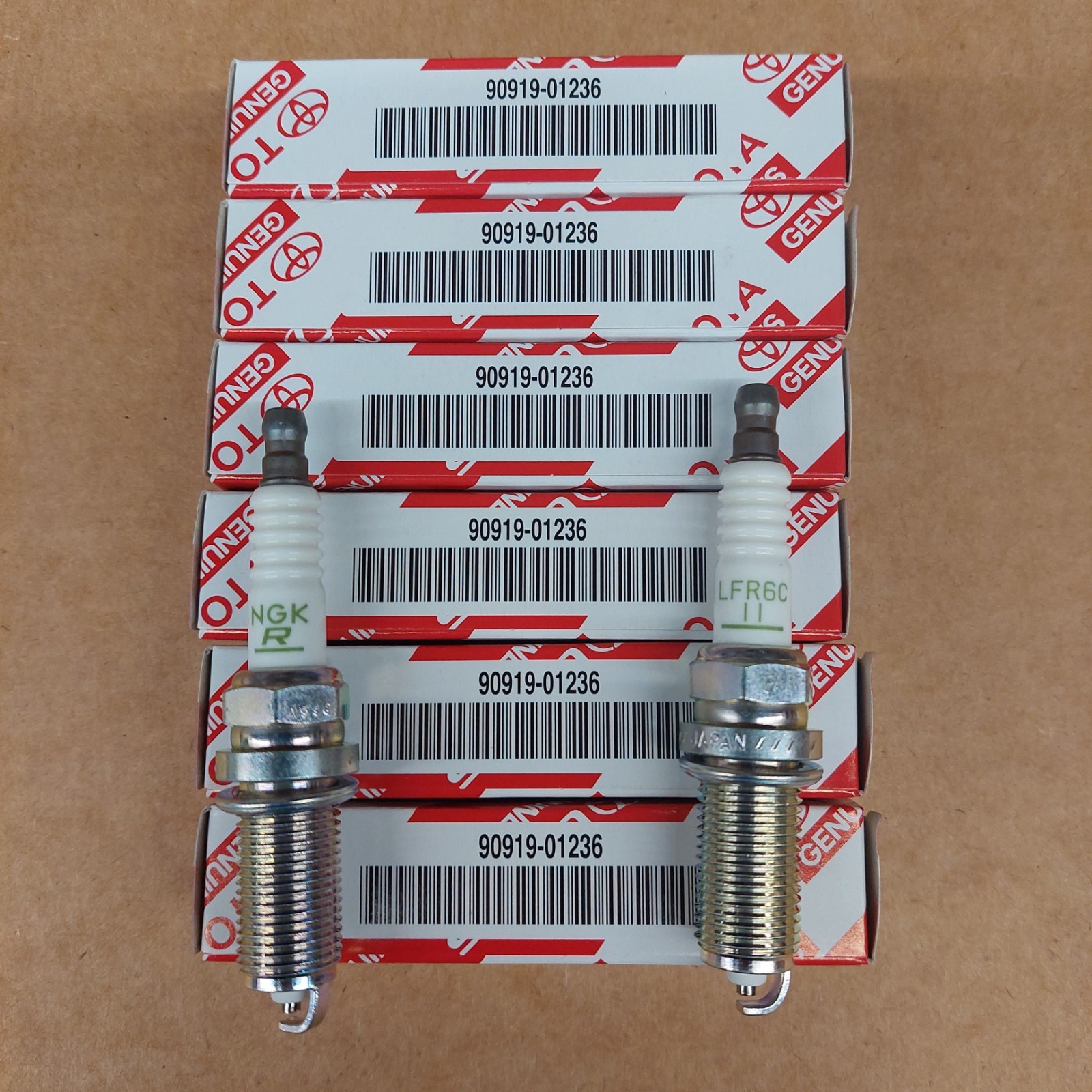 OEM TOYOTA 2003-09 Toyota 4RUNNER  2005-15 TACOMA V6 4.0L Spark Plugs Set of 6