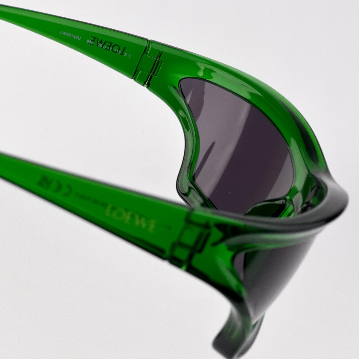 Loewe Women Sunglasses Green Smoke Wrap LW40143U PAULA display picture 2