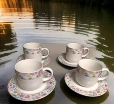 4 Vitromaster Genuine Stoneware Indonesia Bali 1990  6.5” Coffee/Saucers