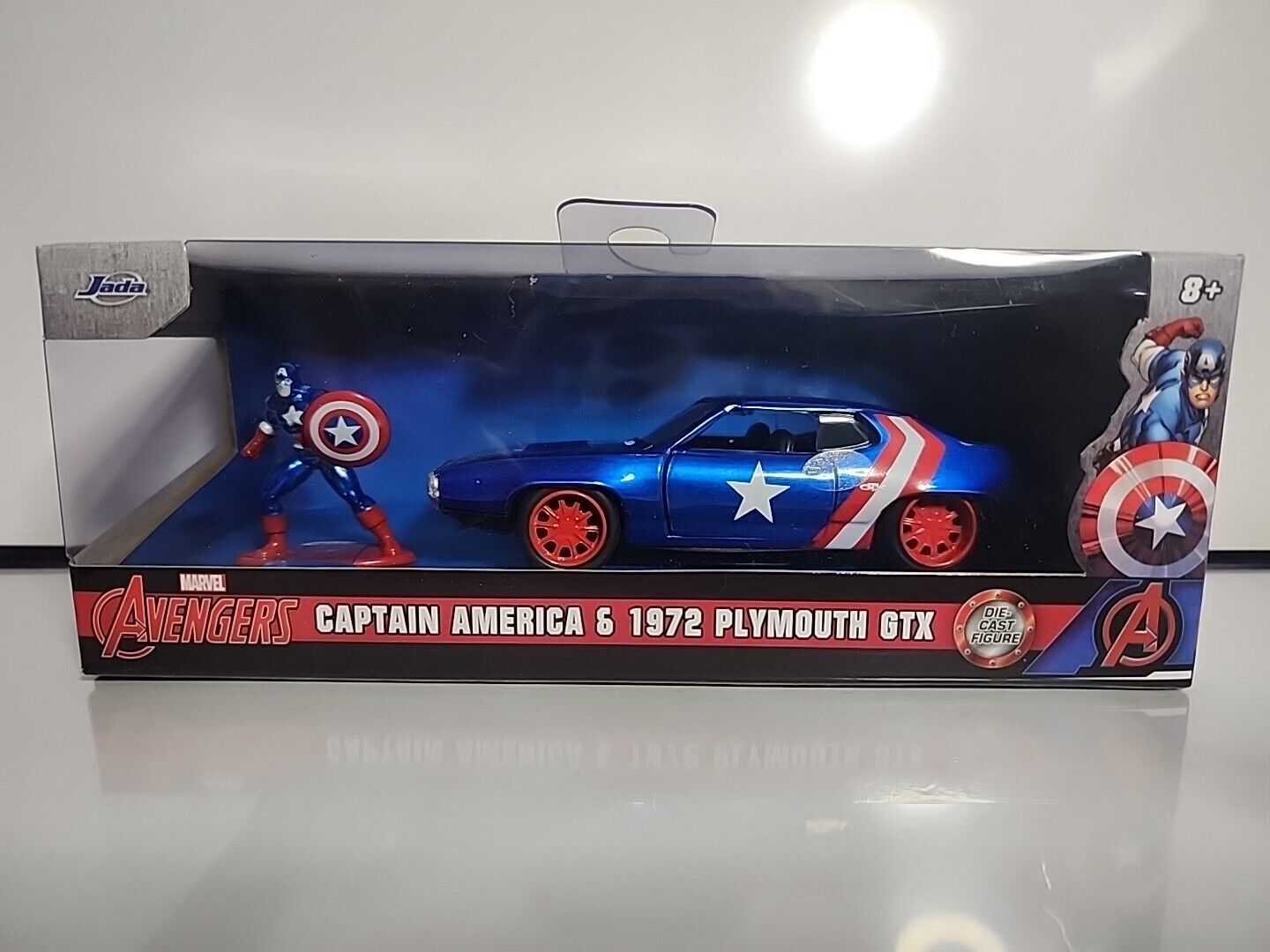 1972 PLYMOUTH GTX & CAPTAIN AMERICA FIGURE "THE AVENGERS" 1/32 BY JADA 33081