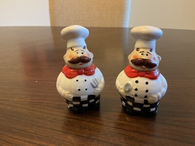French Chefs Salt & Pepper Set of Two*Preowned*