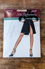 HANES Silk Reflections Control Top Size AB Little Color Pantyhose NEW Sandalfoot
