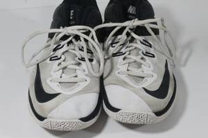 nike women's air versitile ii basketball shoes