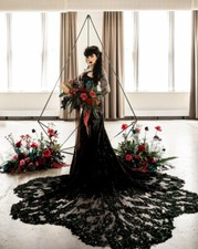 Gothic Black Mermaid Wedding Dresses Applique Halter Neck Sleeveless Bridal Gown