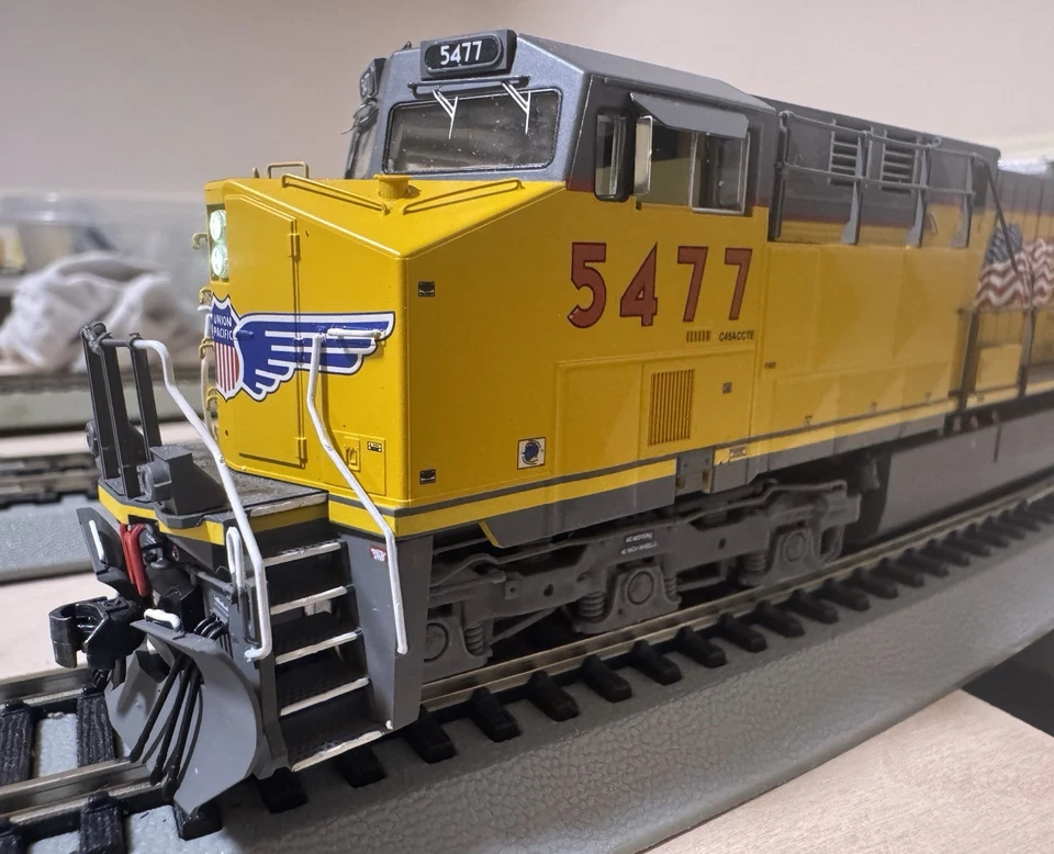 Intermountin Ho Scale  UP C45ACCTE.  5477.  - Image 2 of 4