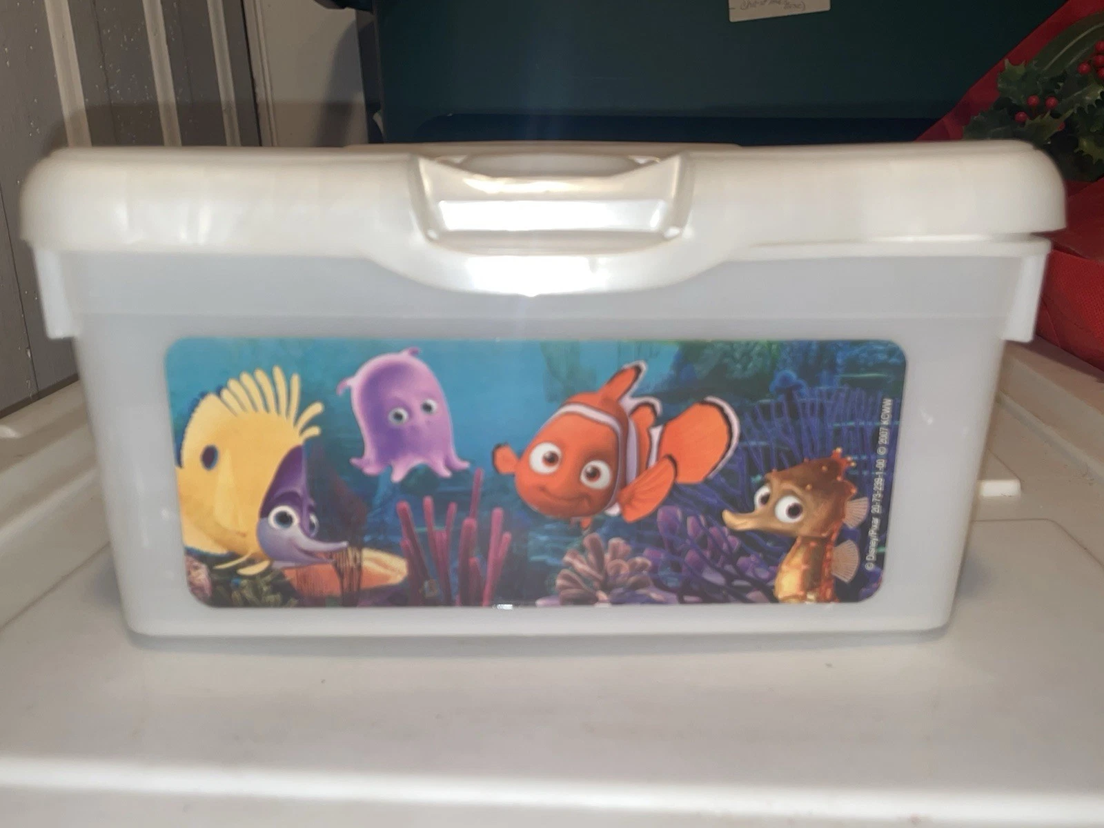 Vintage Disney White Finding Nemo & Friends Huggies Baby Wipes Container Empty
Opens in a new window