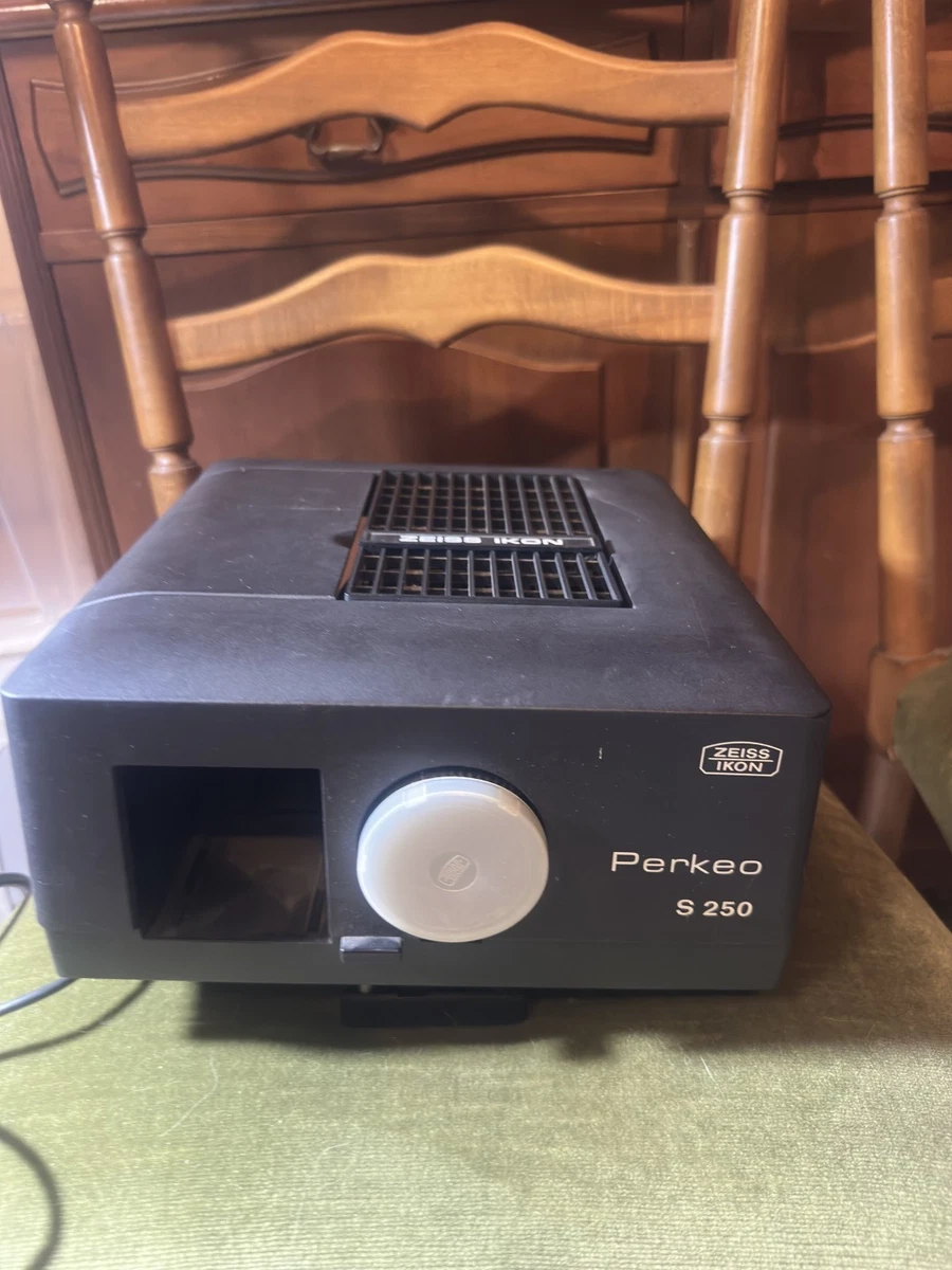 Projecteur De Diapositives Perkeo Automat S250 – Zeiss Ikon – Occasion état Parfait