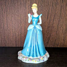 Royal Doulton Disney Showcase Collection Cinderella Figurine Ornament