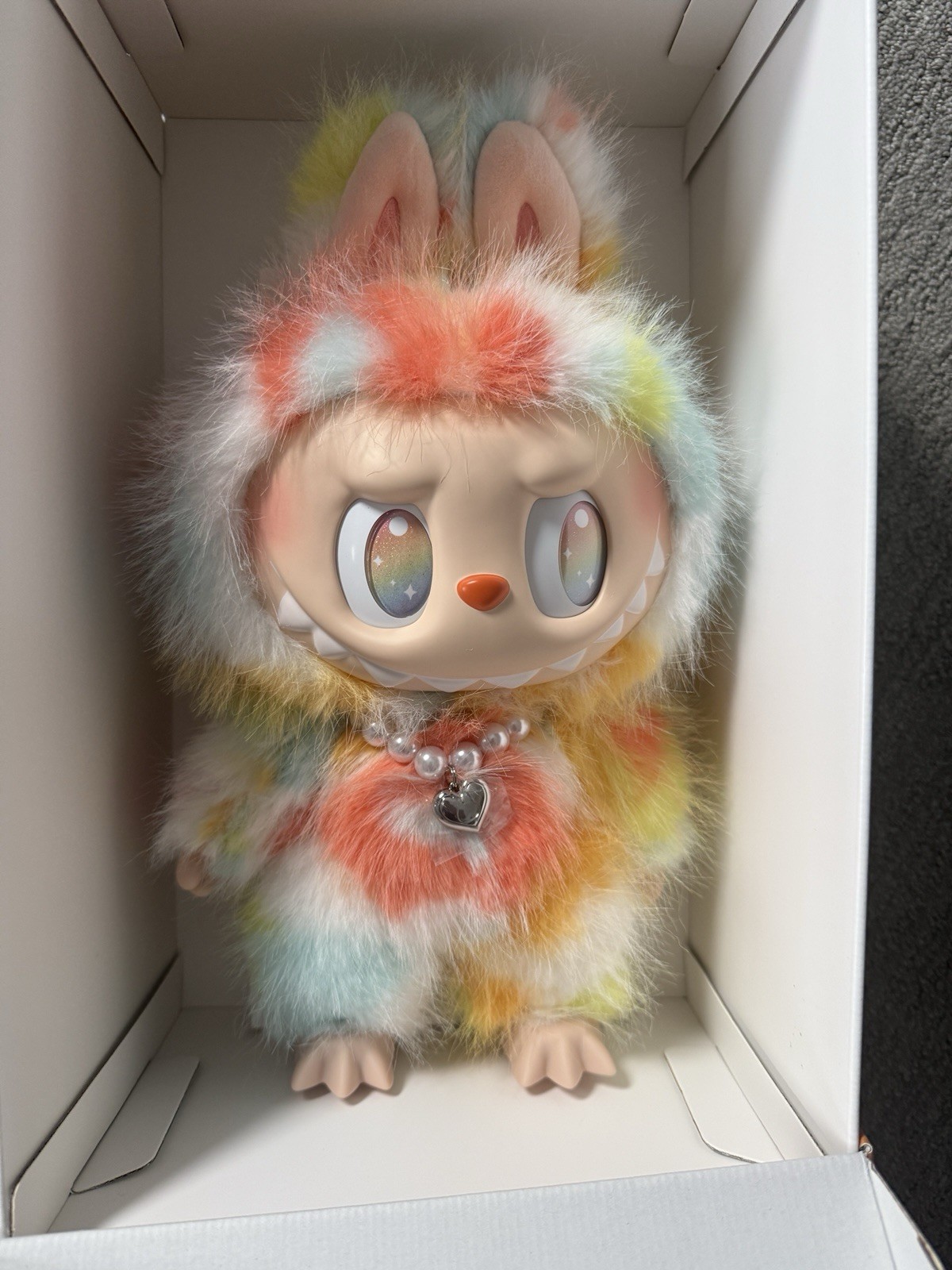 THE MONSTERS Big into Energy Series-ROCK THE UNIVERSE Vinyl Plush Doll