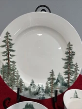 Mikasa Bone China Watercolor Forest Christmas Tree Dinner  Plate Set of Four New