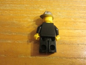 Lego Incomplete Set 7942 City Town Fire Off Road Fire Rescue WITH 1 MINIFIGURE