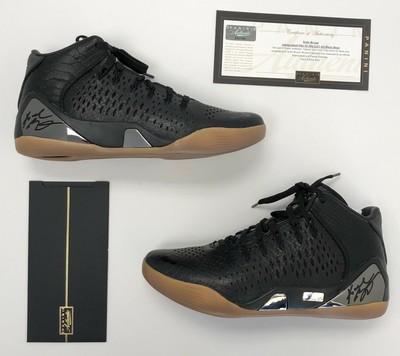 kobe bryant signed sneakers