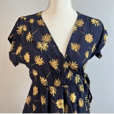 NWOT Urban Outfitters Alto Midi Wrap Navy Blue Floral Dress Size XS