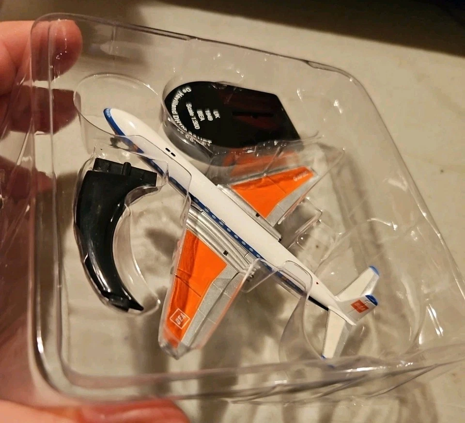 Model Power The Airliner Collection DeHavilland DH 106 Comet BEA No. 5802 NO BOX - Image 4 of 4