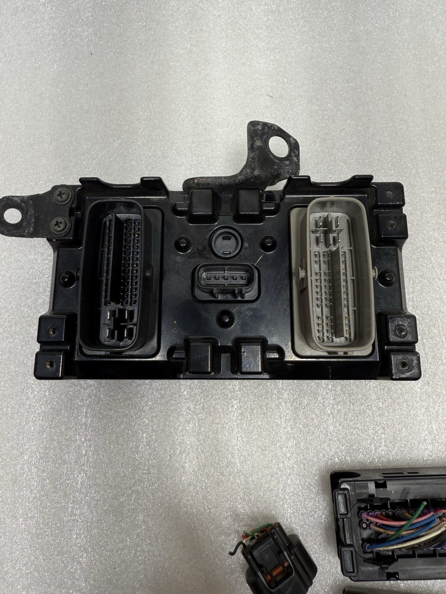 ゅ カワサキ ZX-12R ヒューズボックス 26021-1105 純正 中古 ZXT20B