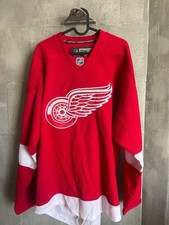 Detroit Redwings Reebok shirt 2010's