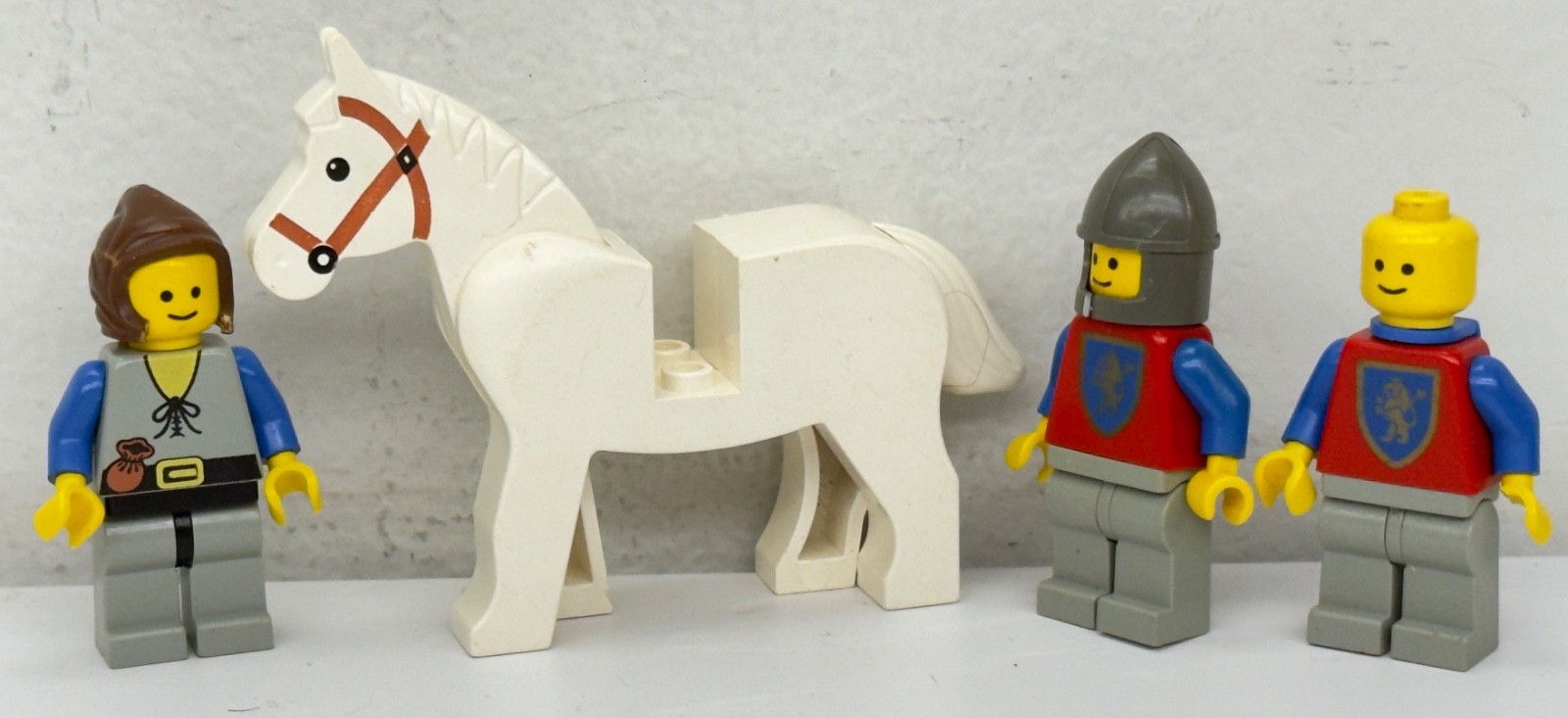 S Lion Flag Knight Crusader Figures White Horse