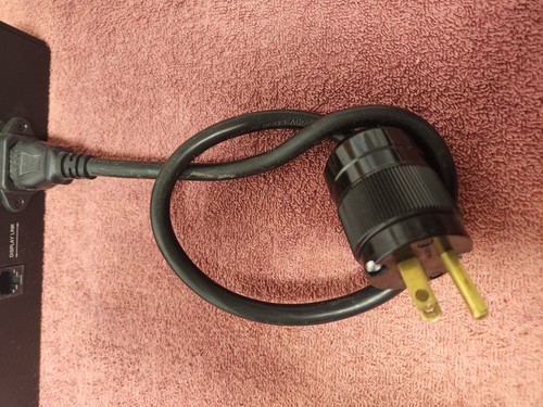 Wattbox WB-600-FP (120 V protezione sovratensioni) con supporti su rack - testato e funzionante - Foto 5 di 7