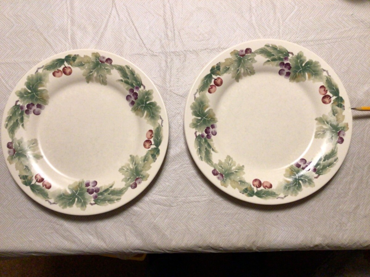 Pfaltzgraff JAMBERRY Dinner Plate 11” USA Stoneware Set of TWO