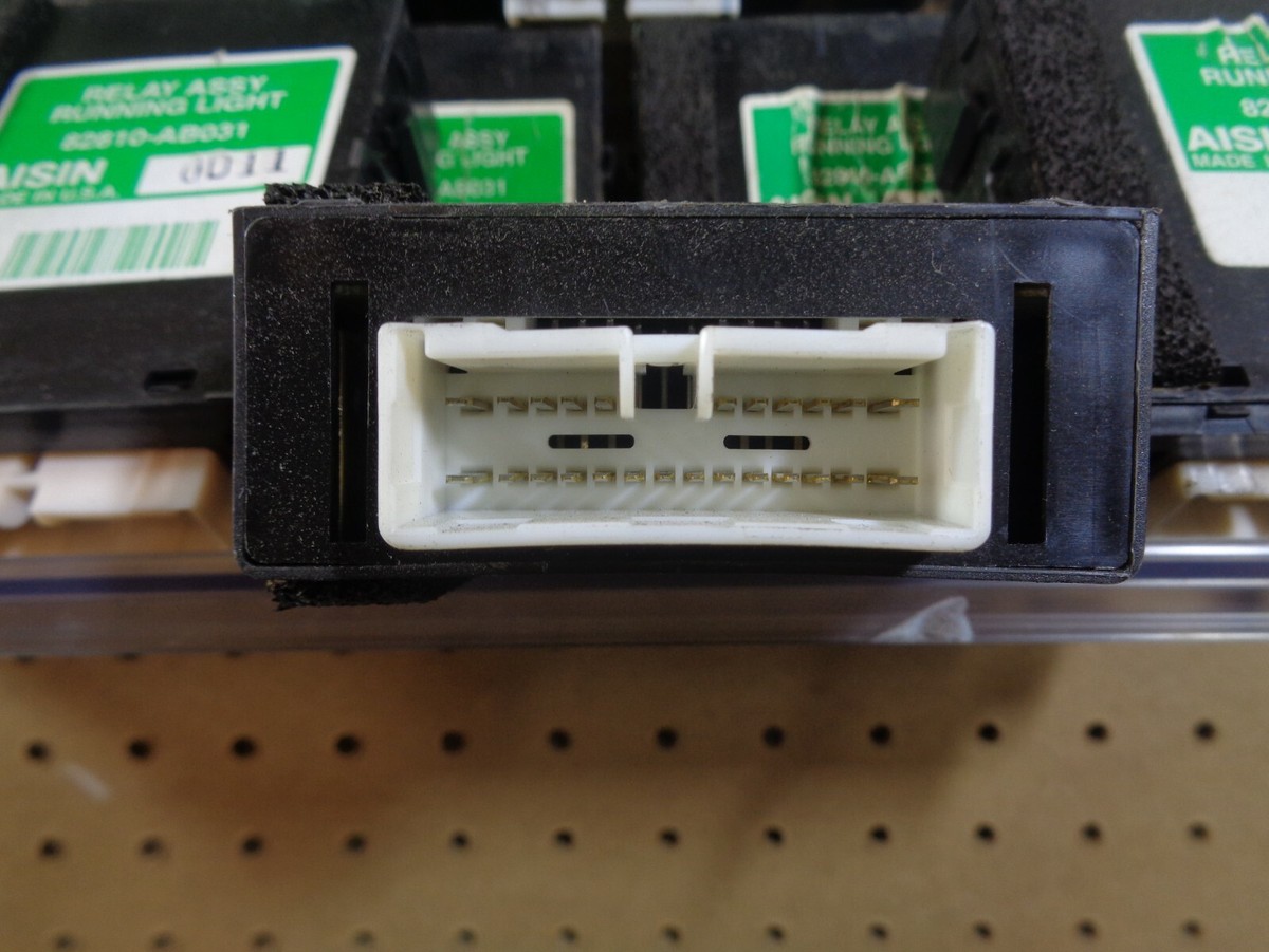 Toyota Corolla Chevrolet Prizm Relay ASSY Running Light 82810