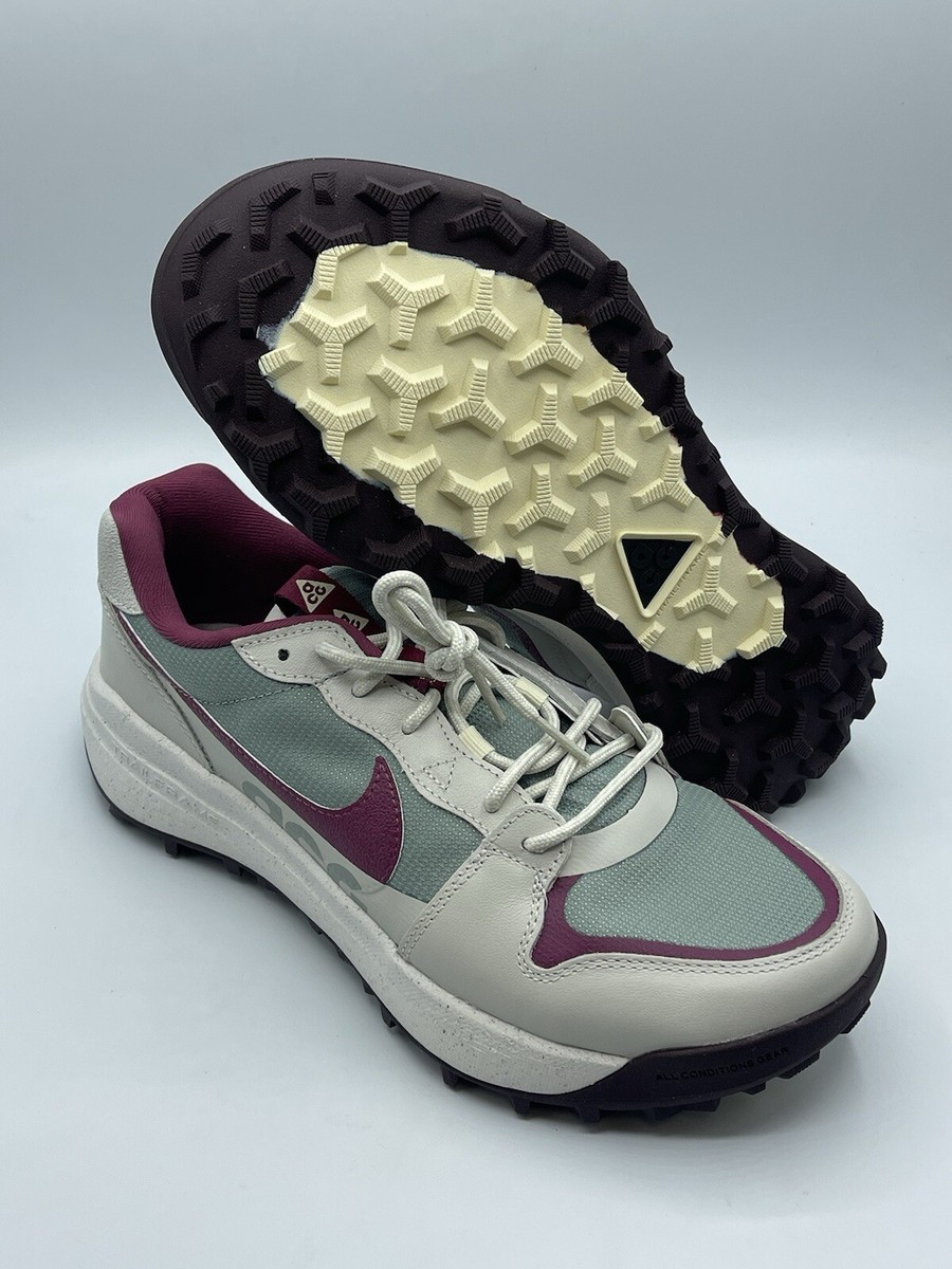 靴 00s nike acg considered low 4 26cm Nike ACG Mountain Fly 2 Low Gore-Tex 'Dark Obsidian' HF6245-400
